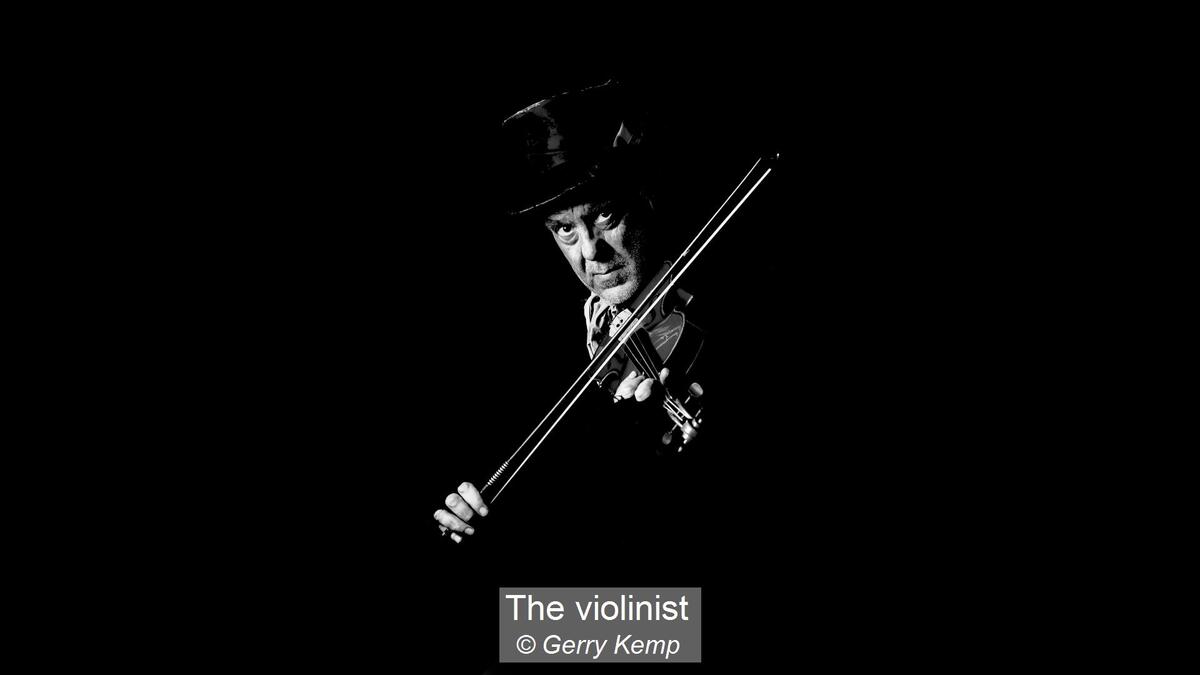 08_The violinist_Gerry Kemp